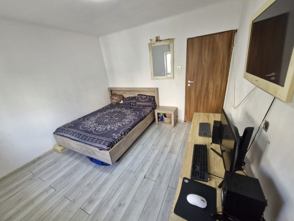 Apartament - 3 camere - Decomandat - Mall Vitan 