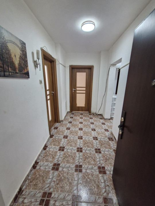 Apartament - 3 camere - Decomandat - Mall Vitan 