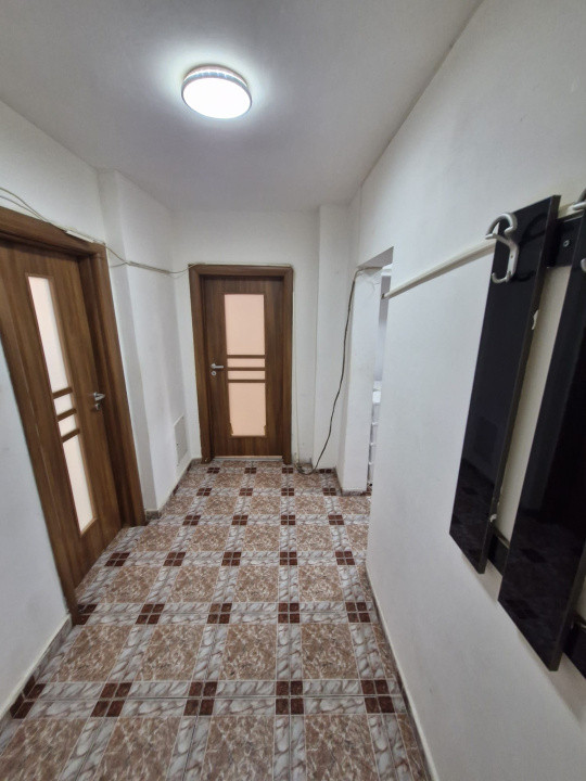 Apartament - 3 camere - Decomandat - Mall Vitan 