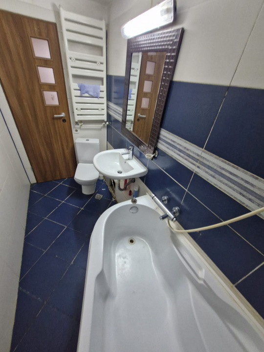 Apartament - 3 camere - Decomandat - Mall Vitan 