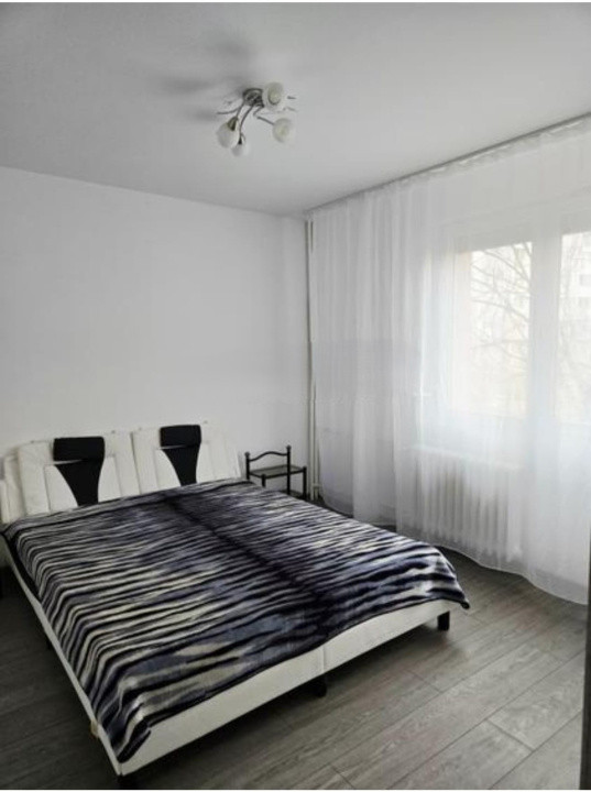 Apartament 3 camere  decomandat – Auchan Titan