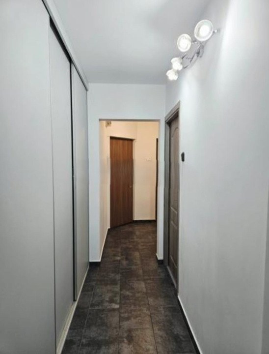 Apartament 3 camere  decomandat – Auchan Titan