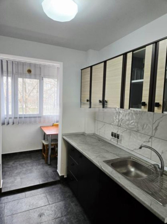 Apartament 3 camere  decomandat – Auchan Titan
