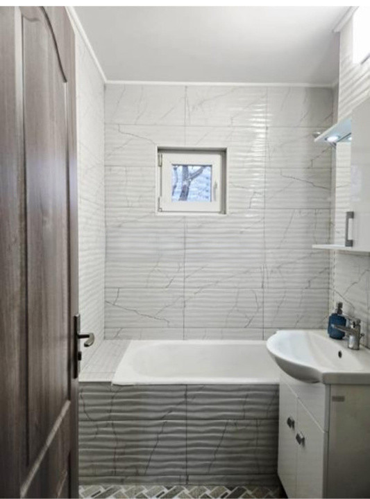 Apartament 3 camere  decomandat – Auchan Titan