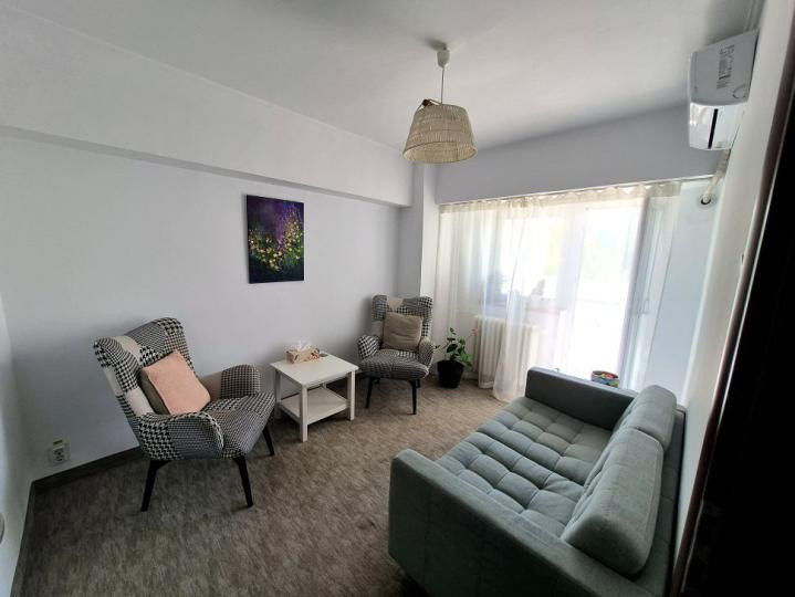 Apartament - Decomandat - 4 camere - Unirii 