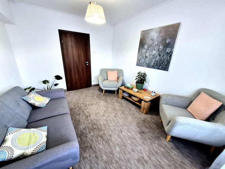 Apartament - Decomandat - 4 camere - Unirii 