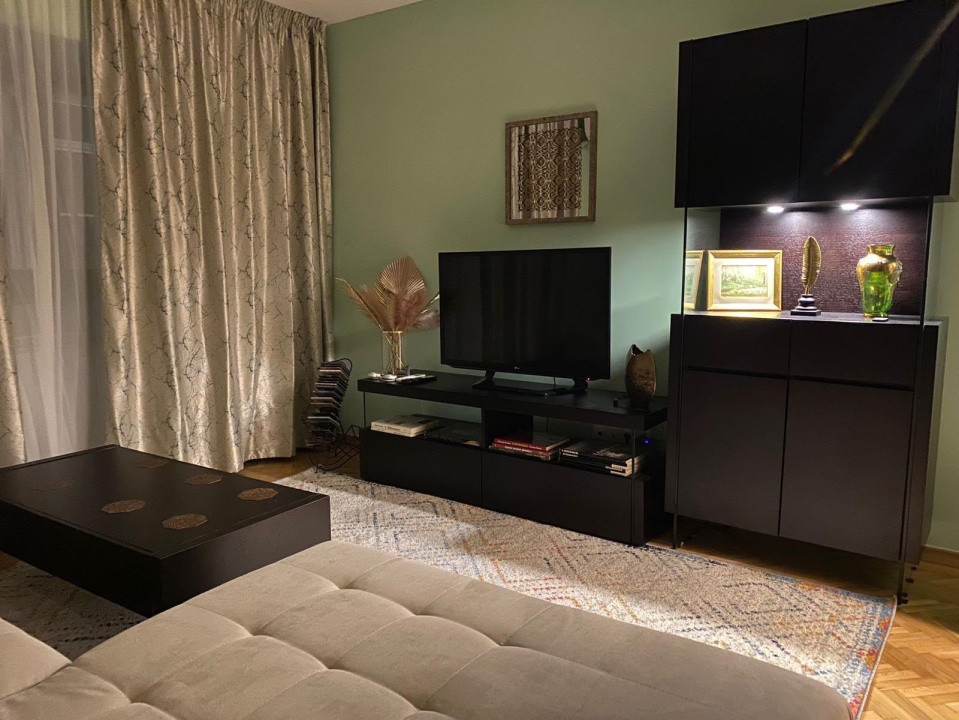 Apartament 3 camere-decomandat-zona Titulescu/Victoriei