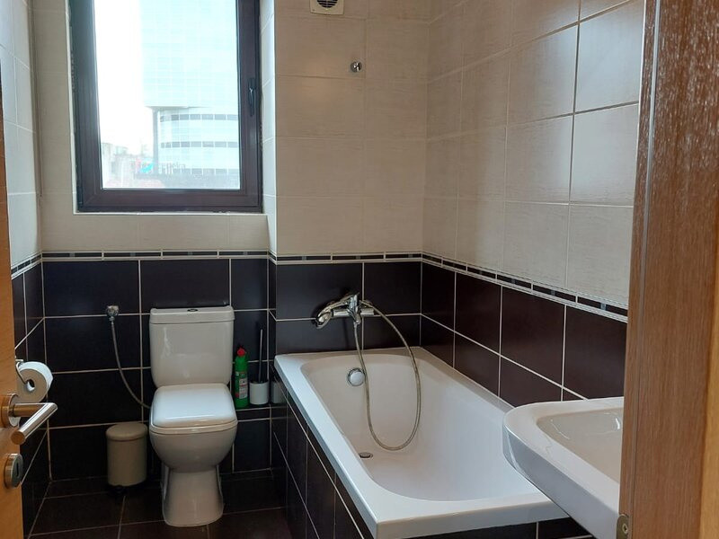 Apartament 3 camere-decomandat-parcare subterana-zona Kiseleff