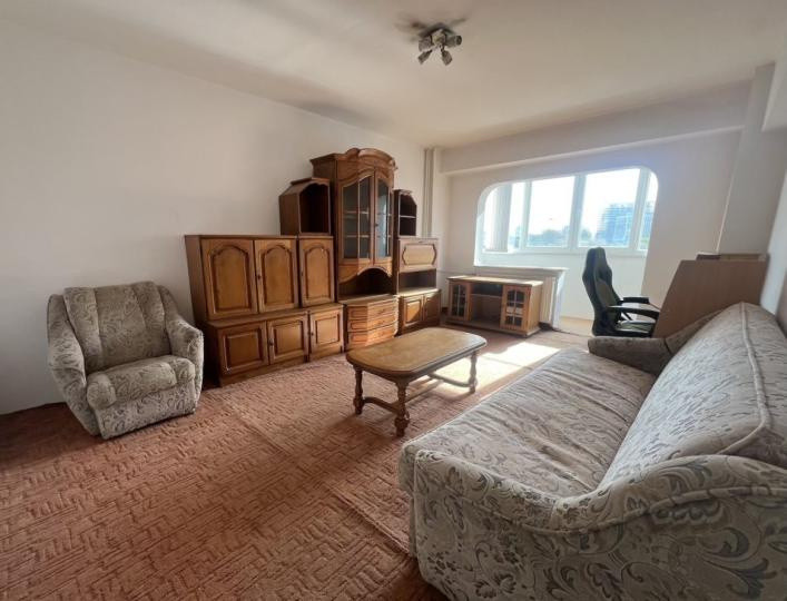 Apartament - 2 camere - Decomandat - Tineretului 