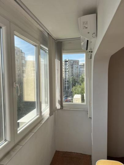 Apartament - 2 camere - Decomandat - Tineretului 