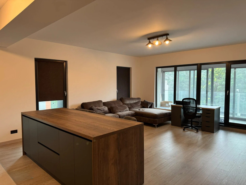Apartament 3 camere- centrala proprie-parcare subteran inclus-zona Dristor
