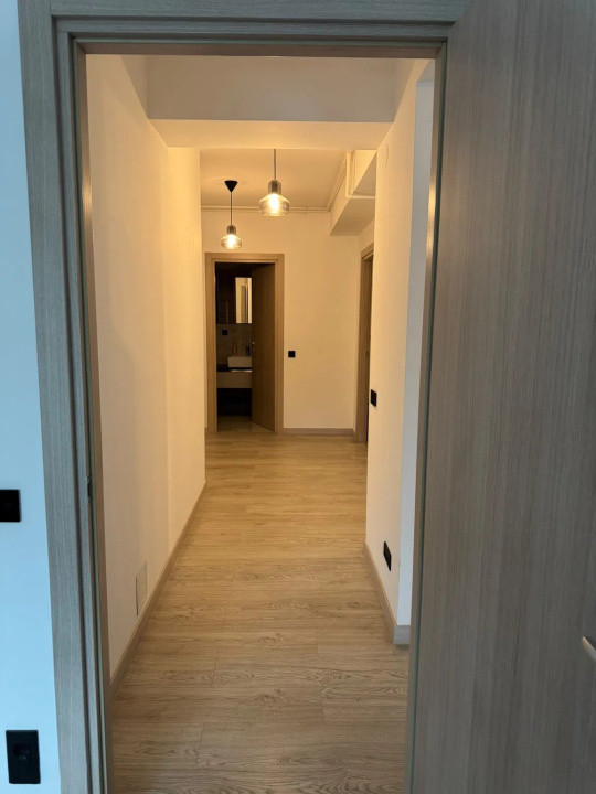 Apartament 3 camere- centrala proprie-parcare subteran inclus-zona Dristor
