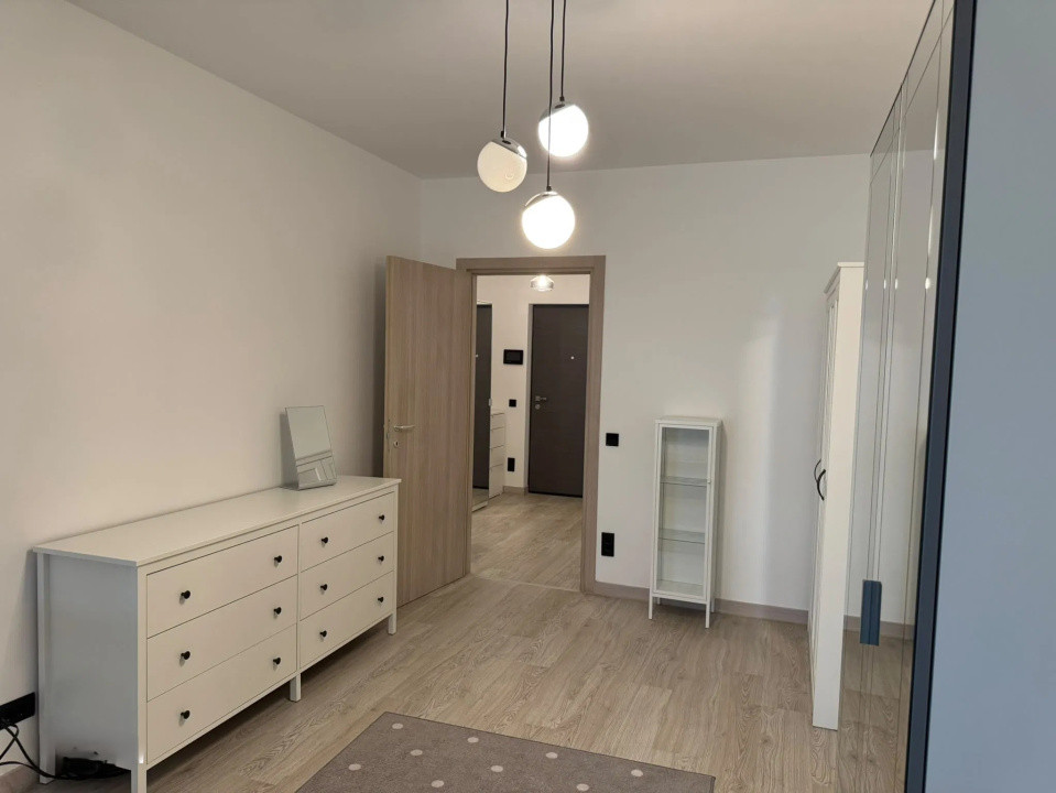 Apartament 3 camere- centrala proprie-parcare subteran inclus-zona Dristor