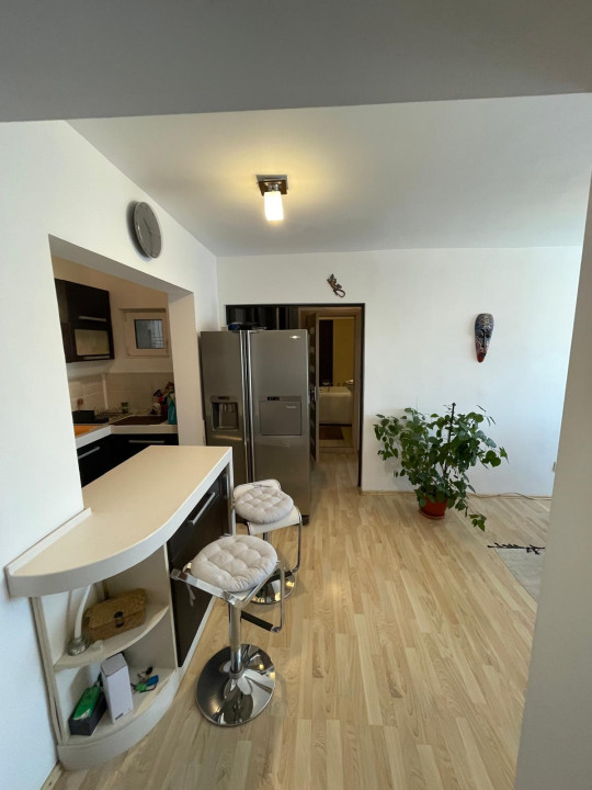 Apartament-3-camere-MOBILAT-UTILAT-3-MINUTE-DE-METROU-DRISTOR