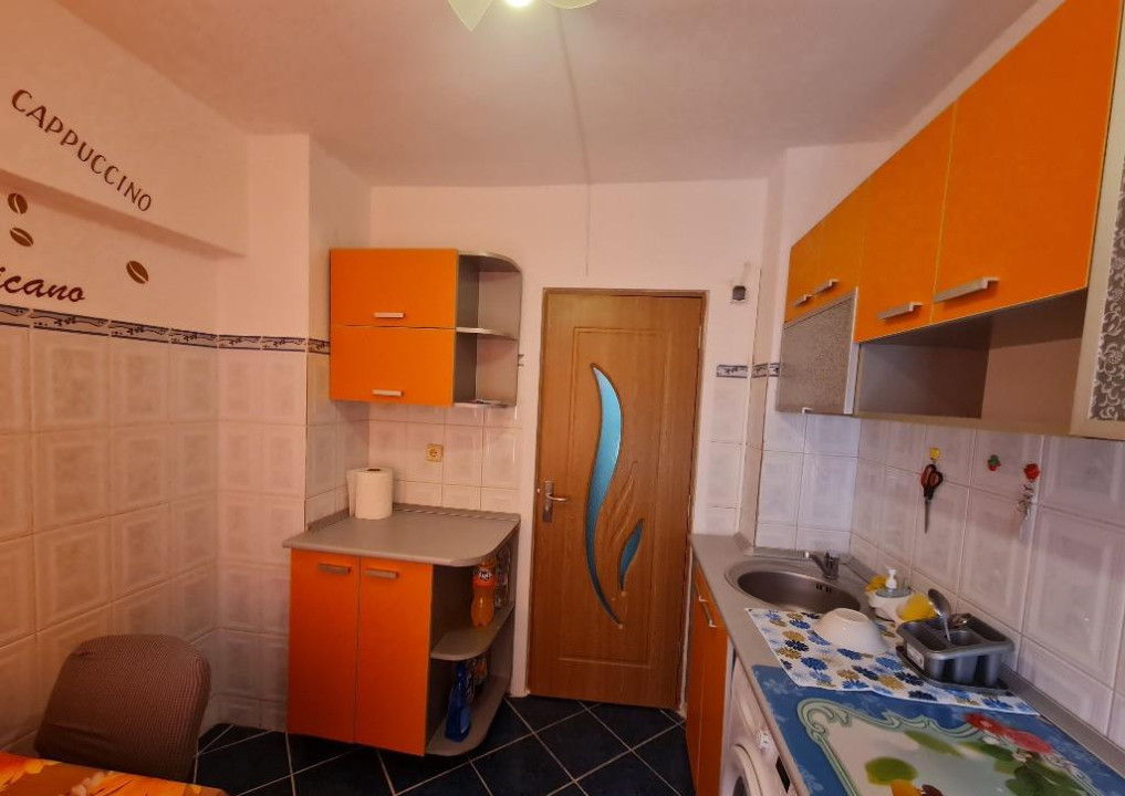 Apartament 2 camere MOBILAT/UTILAT zona linistita -Teiul Doamnei -