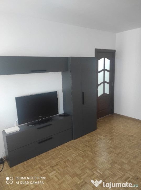 APARTAMENT 2 CAMERE-EROII REVOLUTIEI-MOBILAT UTILAT-BLOC REABILITAT