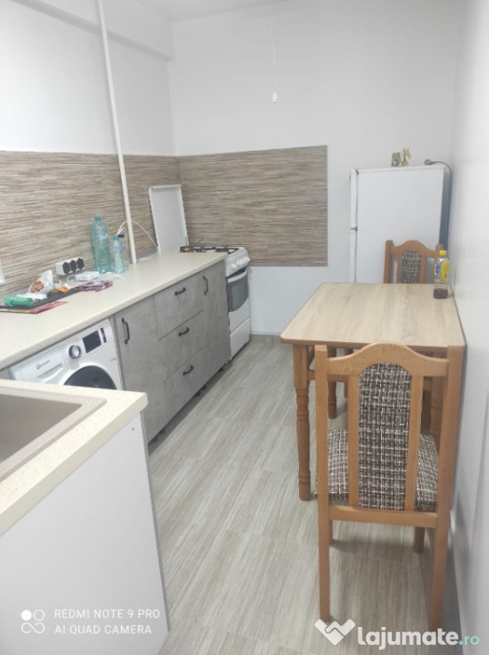 APARTAMENT 2 CAMERE-EROII REVOLUTIEI-MOBILAT UTILAT-BLOC REABILITAT