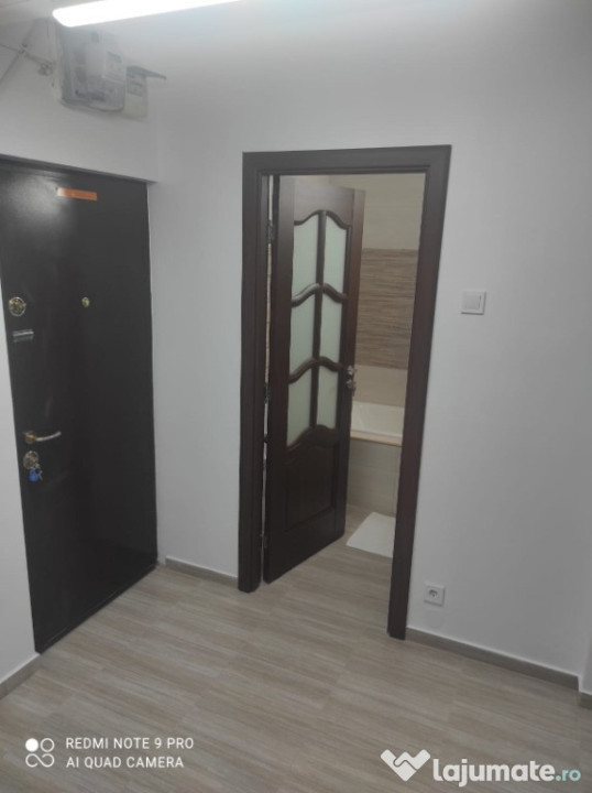 APARTAMENT 2 CAMERE-EROII REVOLUTIEI-MOBILAT UTILAT-BLOC REABILITAT