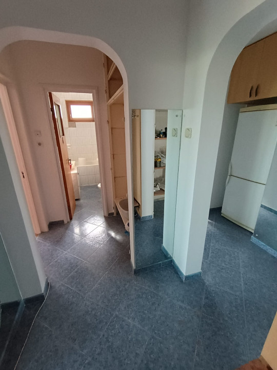 APARTAMENT 2 CAMERE - DECOMANDAT - DRISTOR