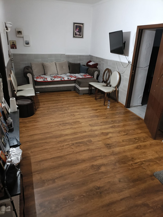 Apartament Semidecomandat 3 camere Timpuri Noi