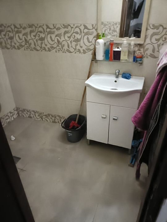 Apartament Semidecomandat 3 camere Timpuri Noi