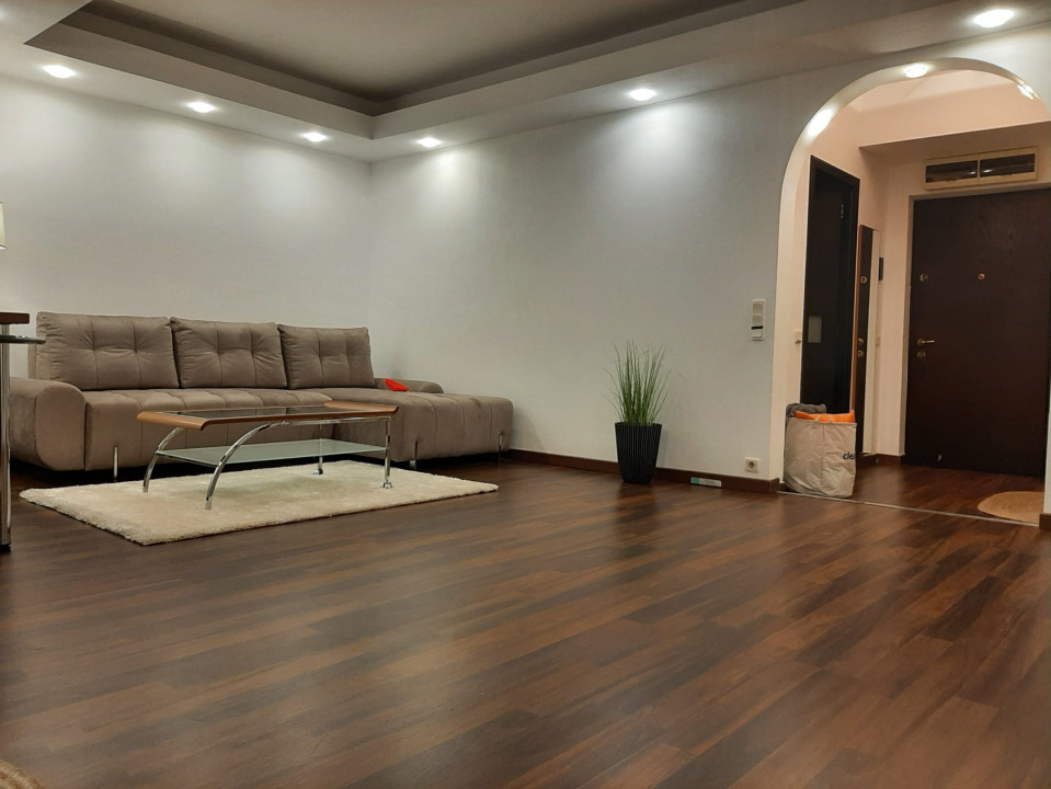 Apartament de vanzare  Soseaua Nordului    + curte 