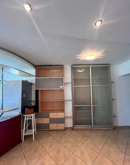 APARTAMENT DE 3 CAMERE, 83 MP UTILI, UNIRII-CAMERA DE COMERT