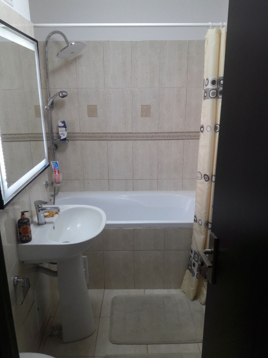 Apartament 3 camere  -zona Gorjului 