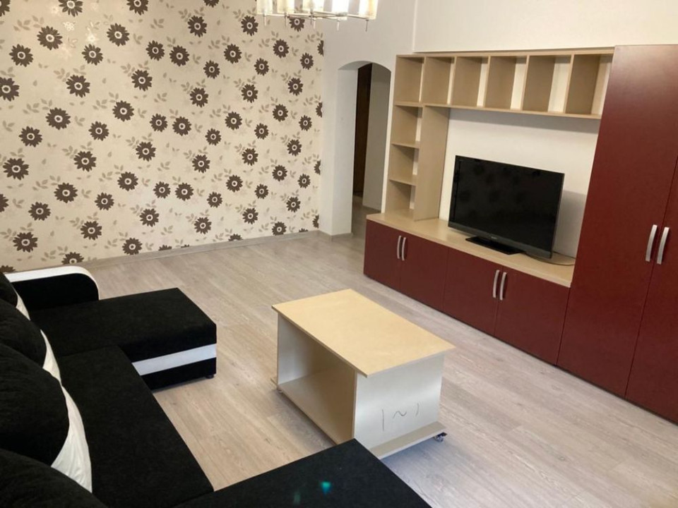 Apartament 3 camere-zona Drumul Sarii