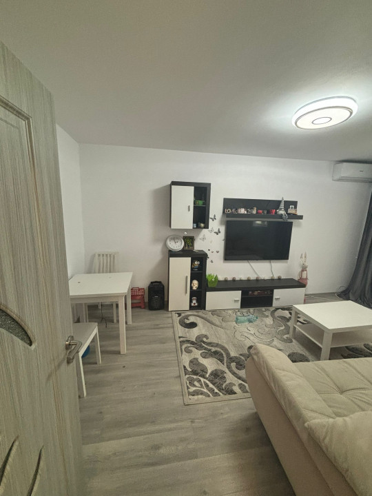 Apartament 3 camere Pantelimon