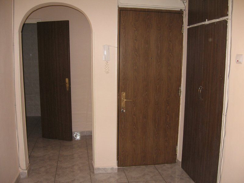 Apartament 3 camere - zona Aparatorii Patriei