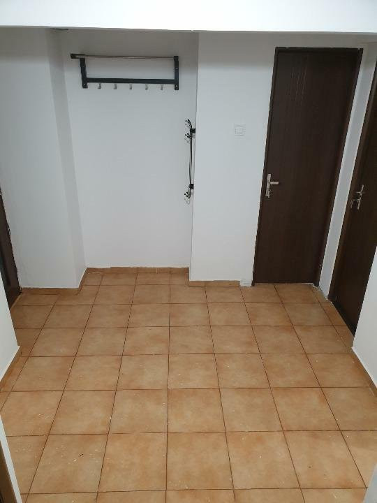 Apartament 4 camere, -centrala proprie- 2 balcoane - Pantelmon -