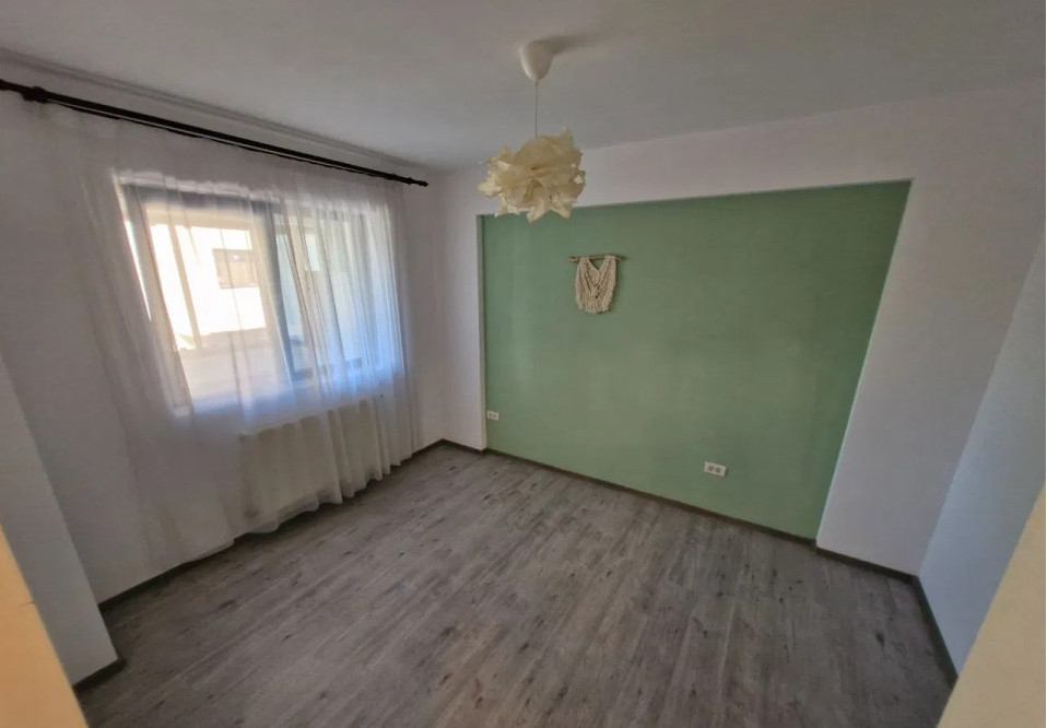 Apartament 2 camere-Prel.Ghencea/Cartierul Latin-Centrala proprie-Loc de parcare