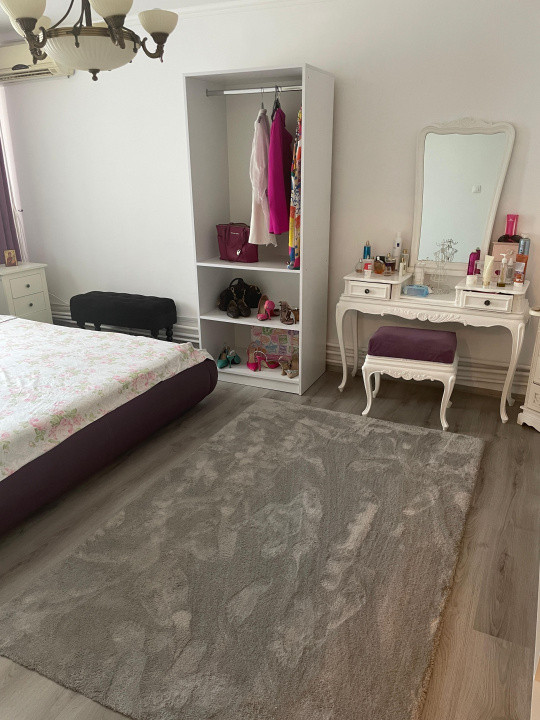 Apartament 4 camere-decomandat-centrala-zona Gorjului