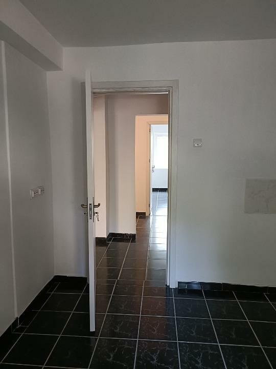 Apartament 4 camere decomandat - Voronet - Decebal 