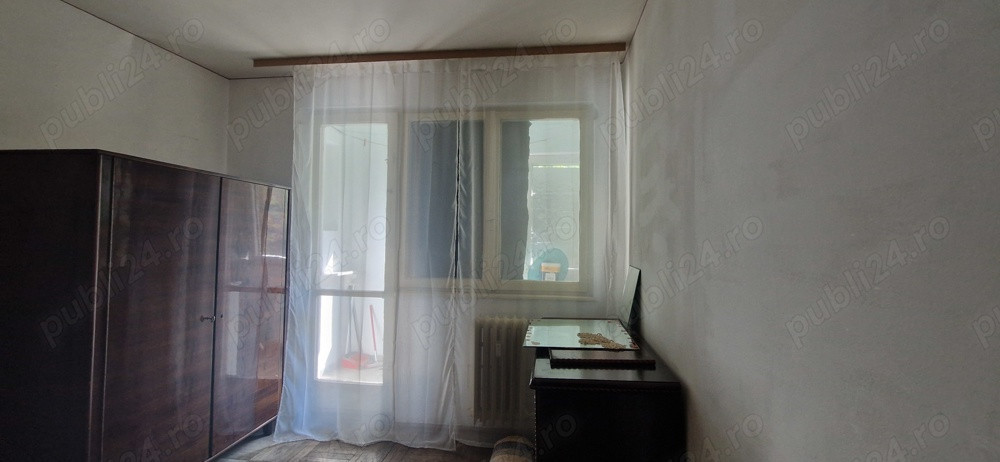 Apartament 2 camere DE RENOVAT - zona linistita Langa parc  IOR 