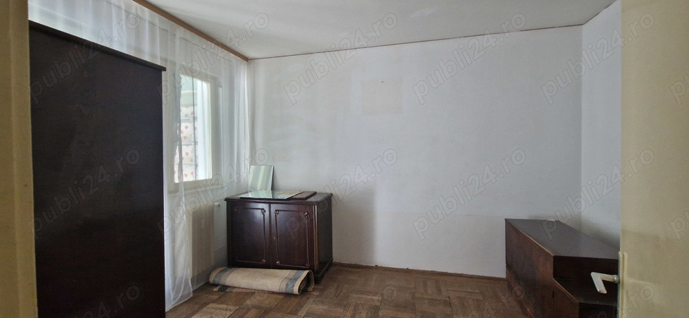 Apartament 2 camere DE RENOVAT - zona linistita Langa parc  IOR 