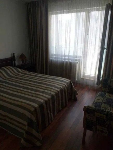 Apartament 3 camere - CENTRALA PROPRIE - zona TINERETULUI 