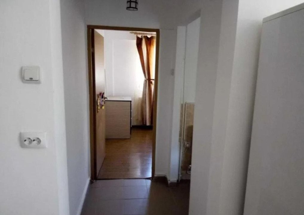 Apartament 2 camere - zona Lujerului - Centrala proprie