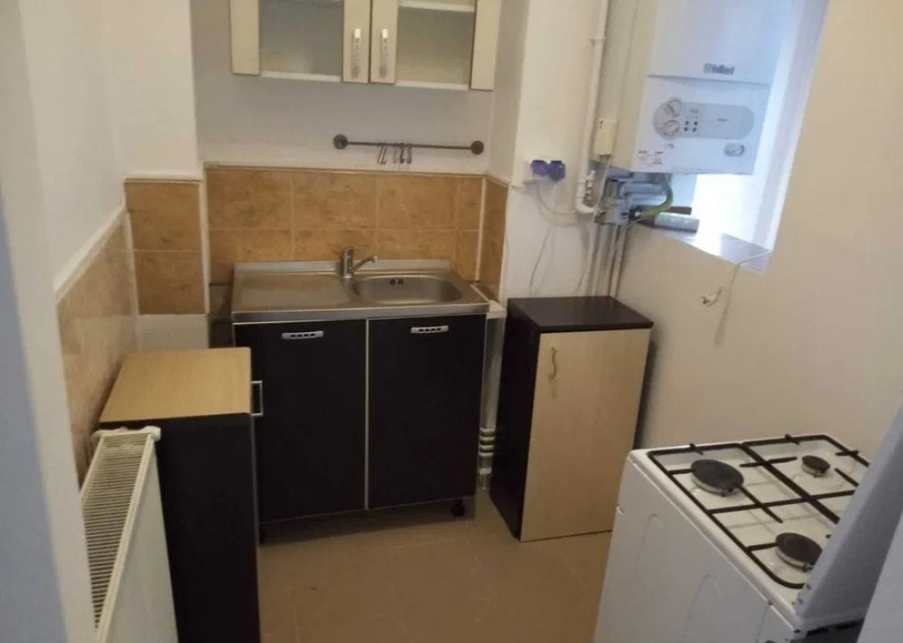 Apartament 2 camere - zona Lujerului - Centrala proprie