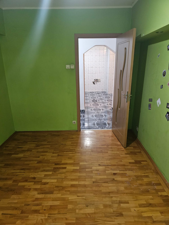 Apartament 3 camere-Drumul Taberei-Decomandat-2 grupuri sanitare-2 balcoane