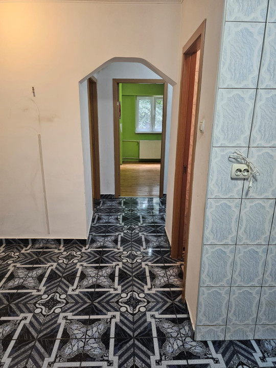 Apartament 3 camere-Drumul Taberei-Decomandat-2 grupuri sanitare-2 balcoane