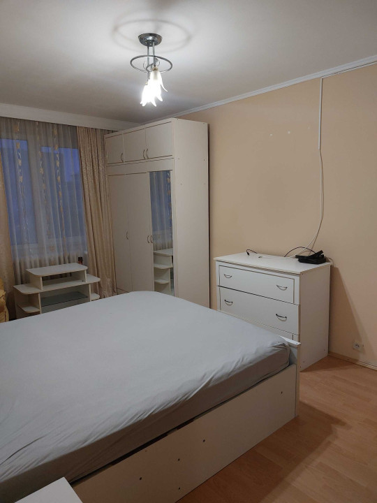 Apartament 3 camere-zona Crangasi