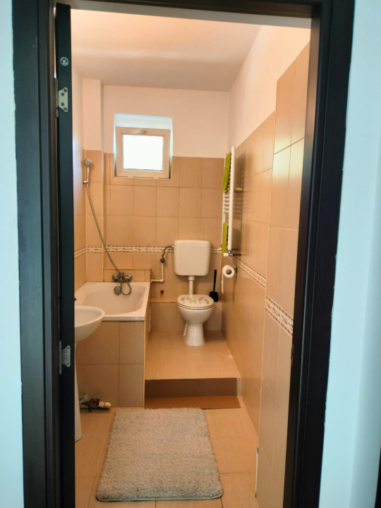 Apartament 2 camere - centrala proprie - zona Eroii Revolutiei