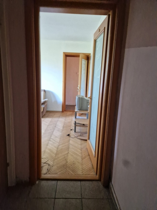 Apartament 3 camere - ETAJ 3 - zona BRANCOVEANU 