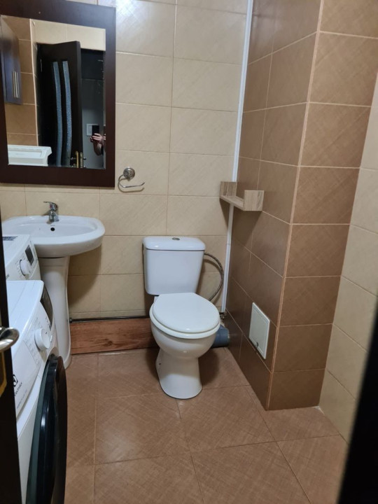 Apartament 3 camere-zona Berceni / Piata Resita