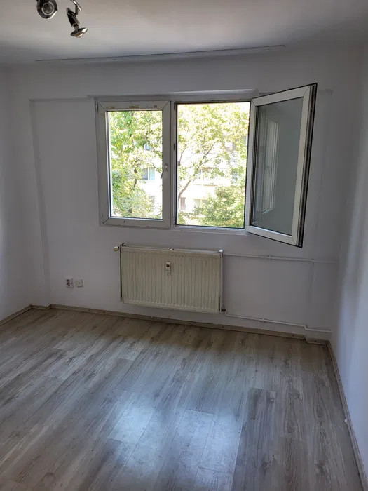 APARTAMENT 2 CAMERE - ETAJ 2 - METROU 1 DECEMBRIE ( 5 MINUTE )