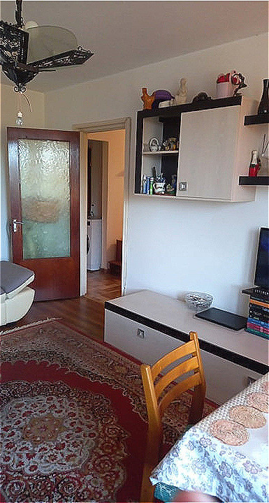 Apartament decomandat 3 camere Titan