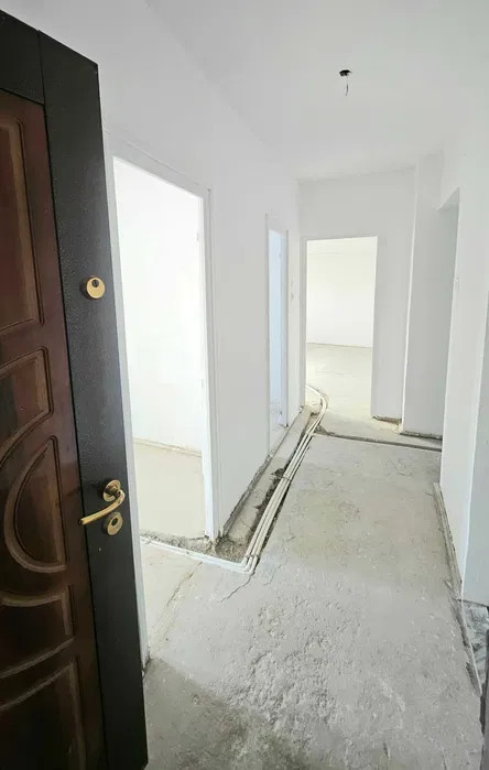 Apartament 3 camere-zona Crangasi 