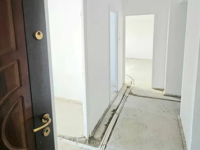 Apartament 3 camere-zona Crangasi 